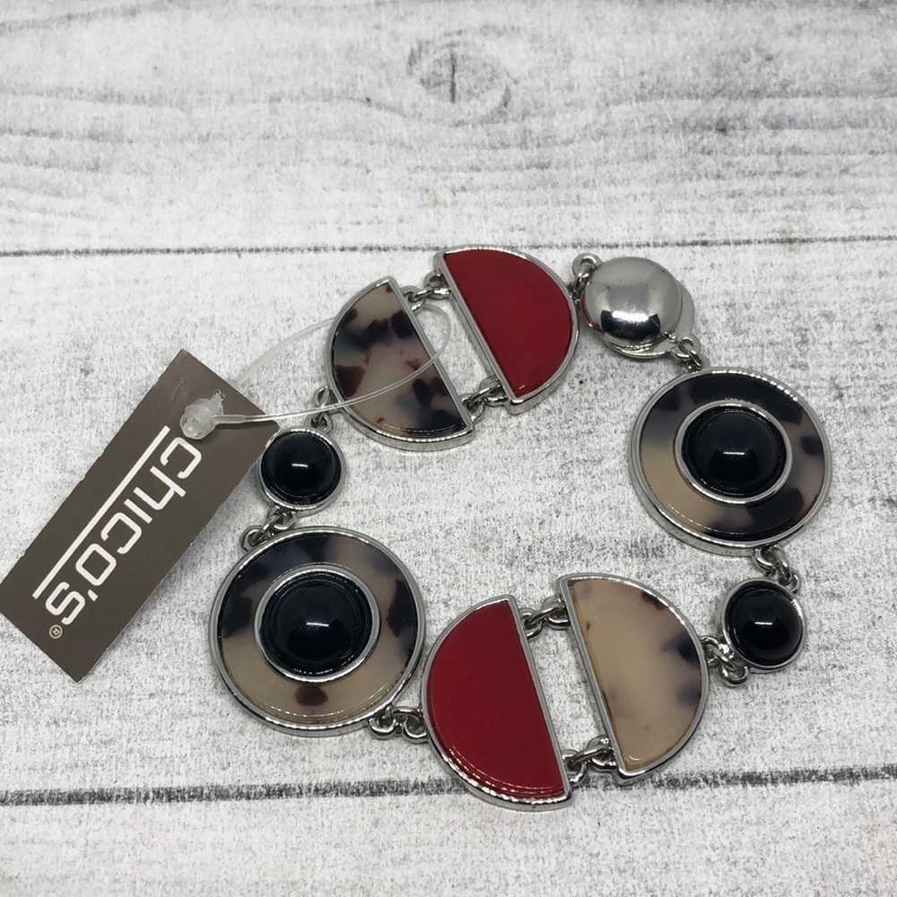 Chico's faux tortoise modernist statement magnetic bracelet.